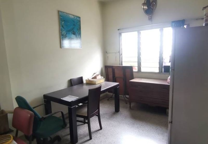 Paramount Garden (Taman Paramount)