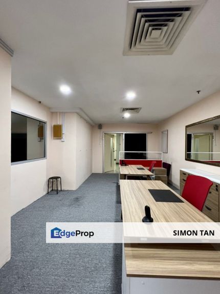 Fully furnished office unit in KLCC wisma uoa 2, Kuala Lumpur, KLCC