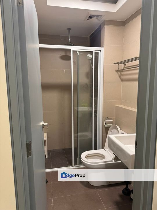 Glomac centro fully furnished high floor nice unit, Selangor, Kayu Ara