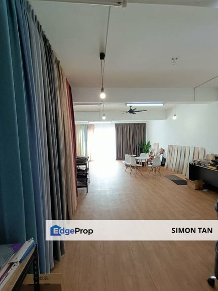 Seri Kembangan Equine Park 1st floor office renovated move in condition , Selangor, Seri Kembangan