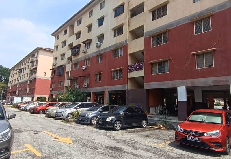 Flat PKNS, Seksyen 7