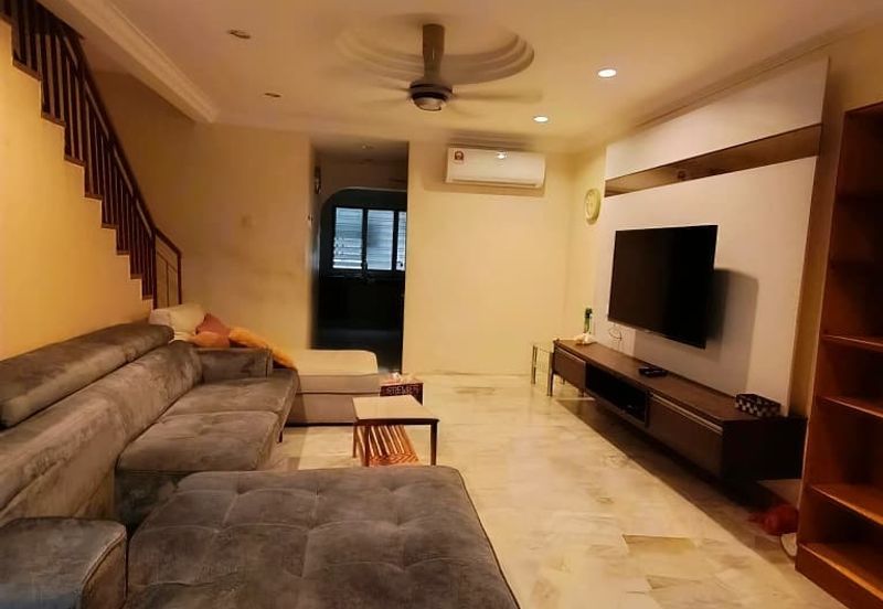 Bandar Sunway PJS 10 double storey house move in condition