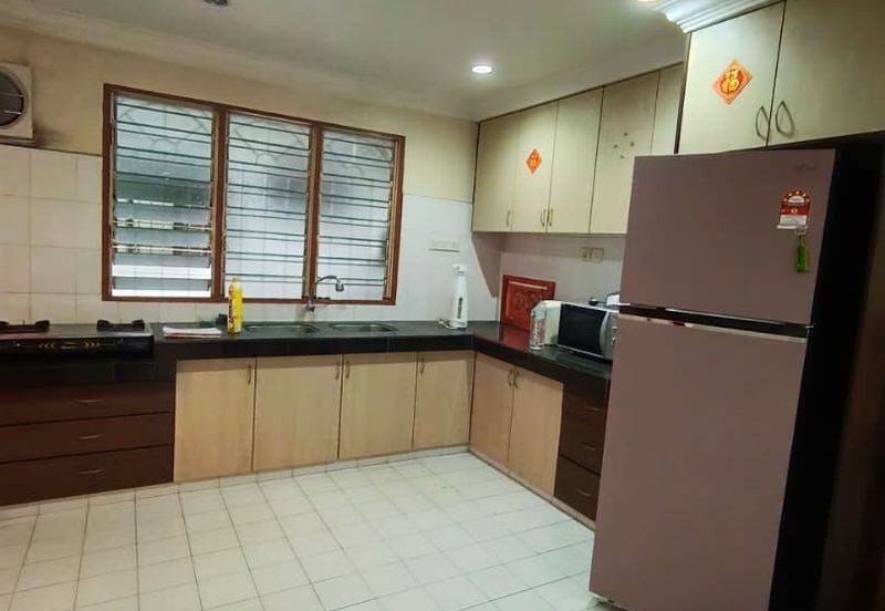 Bandar Sunway PJS 10 double storey house move in condition
