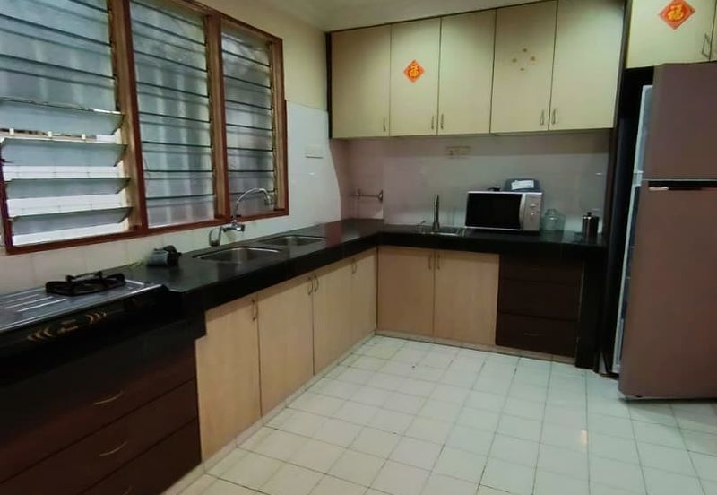 Bandar Sunway PJS 10 double storey house move in condition