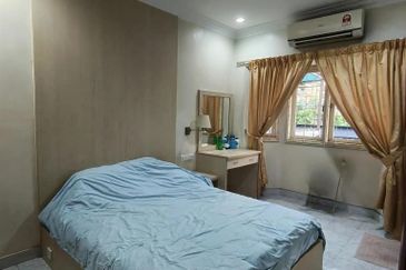 Bandar Sunway PJS 10 double storey house move in condition