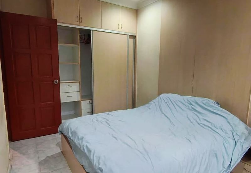 Bandar Sunway PJS 10 double storey house move in condition