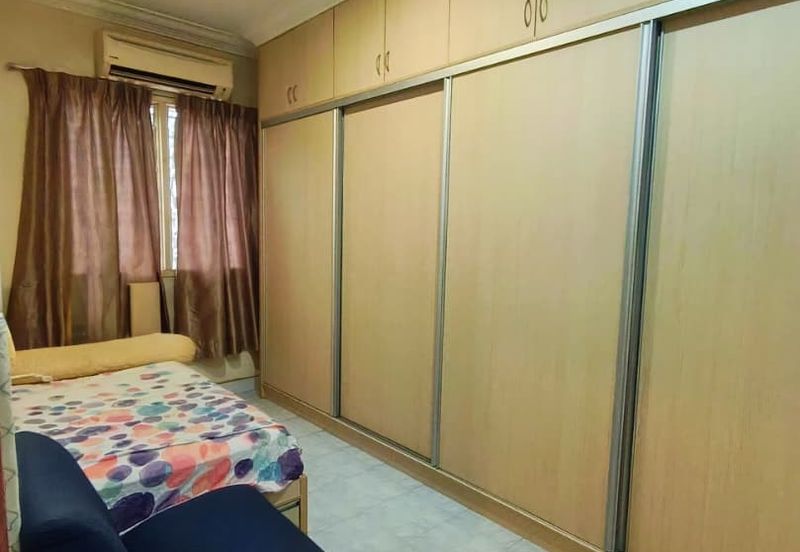 Bandar Sunway PJS 10 double storey house move in condition