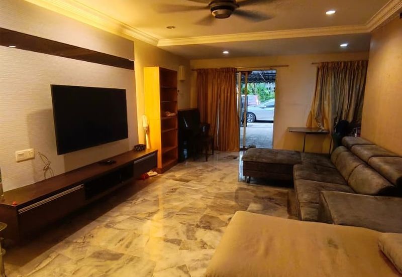 Bandar Sunway PJS 10 double storey house move in condition