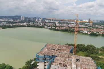 Aurora Residence @ Lake Side City