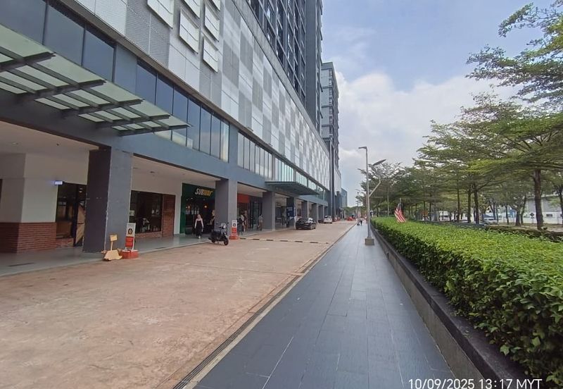 Utropolis Market Commercial Space in Shah Alam for Rent