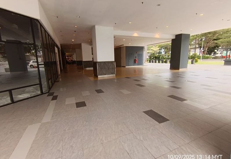 Utropolis Market Commercial Space in Shah Alam for Rent