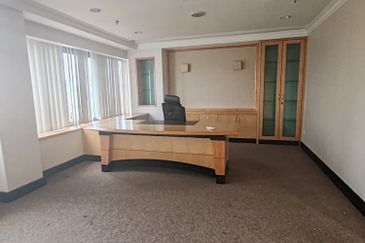 HiCom-Glenmarie Industrial Park