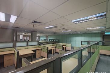 HiCom-Glenmarie Industrial Park