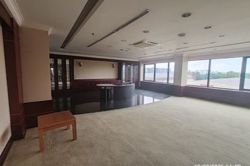 HiCom-Glenmarie Industrial Park