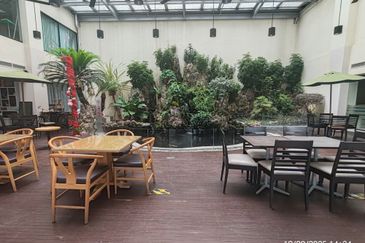 HiCom-Glenmarie Industrial Park