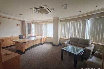 HiCom-Glenmarie Industrial Park