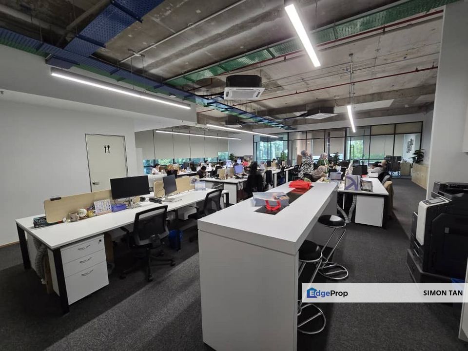Fully furnished adjoining office in uoa business park shah alam glenmarie subang jaya, Selangor, Shah Alam