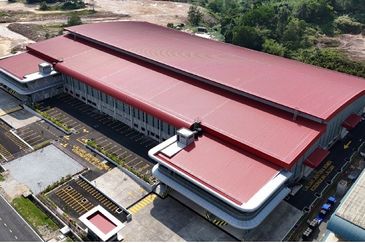 Warehouse with office in Tanjong Malim Proton City