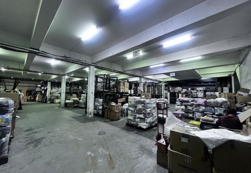 Taman Perindustrian Kinara Puchong Renovated Factory with 2-Storey Office (Freehold)