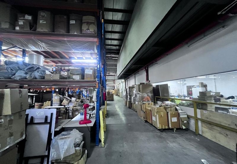 Taman Perindustrian Kinara Puchong Renovated Factory with 2-Storey Office (Freehold)