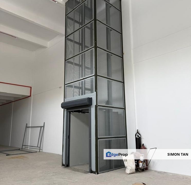 2.5-storey semi-d industrial property available for sale @ Balakong Jaya, Selangor, Balakong