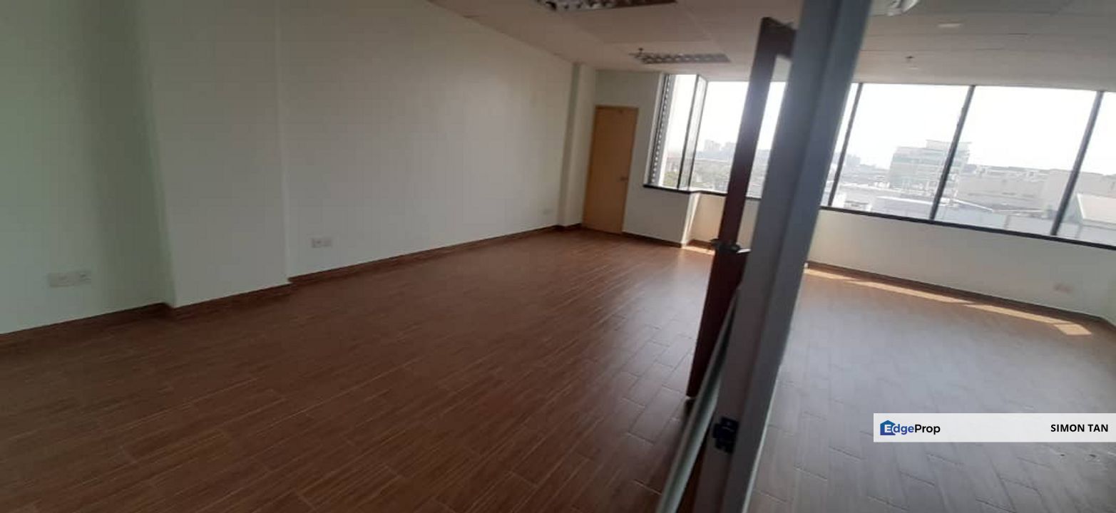 IOI Business Park Puchong Furnished Office Near Lift Main Road Facing, Selangor, Puchong