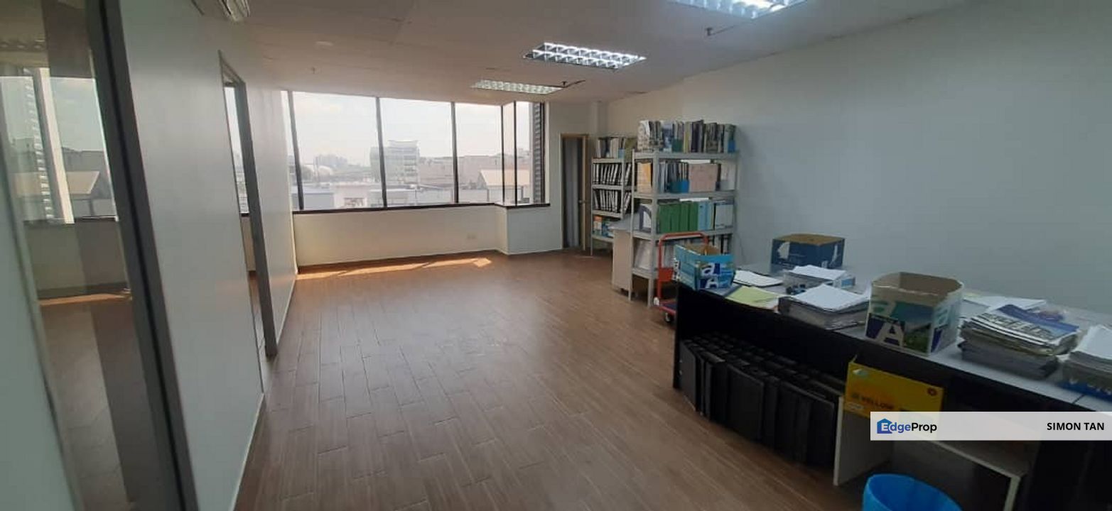IOI Business Park Puchong Furnished Office Near Lift Main Road Facing, Selangor, Puchong