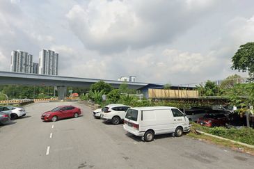 Prime Commercial Land in Cheras Taman Cuepacs Pekan Batu 9 Used Car