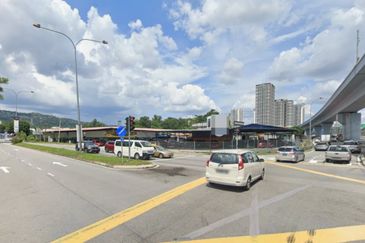 Prime Commercial Land in Cheras Taman Cuepacs Pekan Batu 9 Used Car