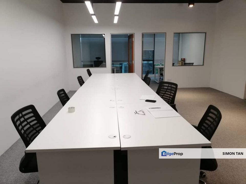 UOA Business Park Glenmarie Shah Alam Fully Furnished Office Space Near LRT, Selangor, Shah Alam