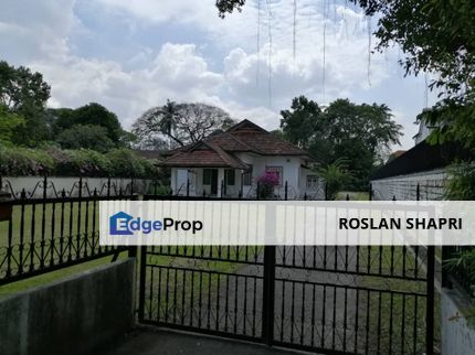 AMPANG HILIR BUNGALOW with Large LAnd - An Exclusive Address For Sale - A Freehold 1/2 Acre Land., Kuala Lumpur, Ampang Hilir