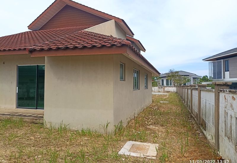 The Villa @ Bandar Enstek