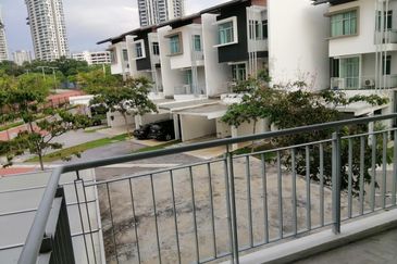 Symphony Hills Schubert