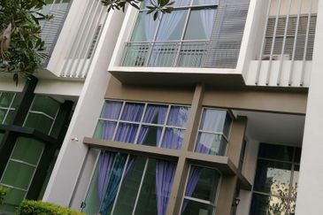 Symphony Hills Schubert