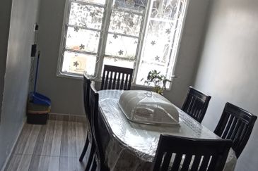 BANDAR ENSTEK (CENDRAWASIH)