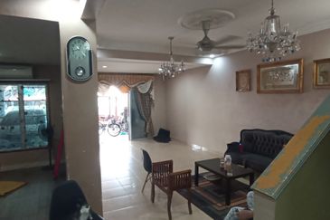 BANDAR ENSTEK (CENDRAWASIH)