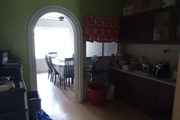 BANDAR ENSTEK (CENDRAWASIH)