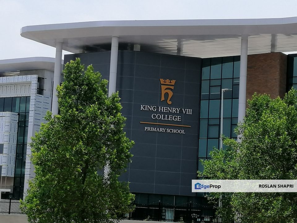 Experience the epitome of luxury living at MOZART, Symphony Hills Cyberjaya, Selangor, Cyberjaya