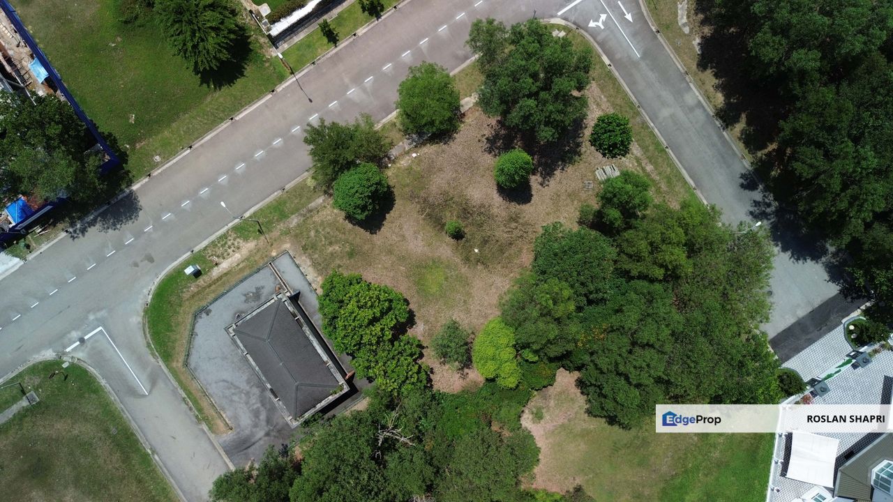 CYBERJAYA -  Next To Lake Bungalow Land at Perdana Lakeview East, Selangor, Cyberjaya