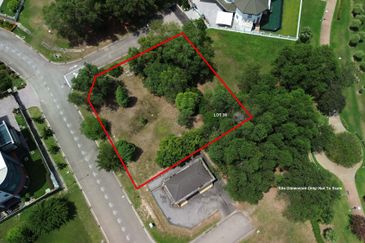 Perdana Lakeview East