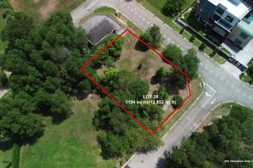 Perdana Lakeview East