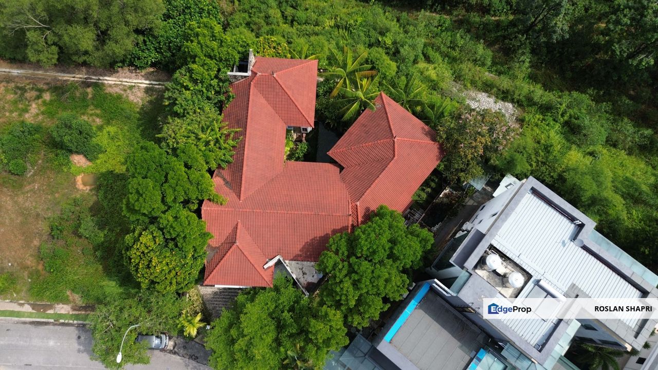 9 Bedroom Mansion with Central Koi Pond at Alam Sutera Bukit Jalil Kuala Lumpur, Kuala Lumpur, Bukit Jalil