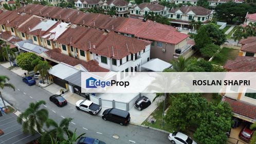 CORNER KOTA WARISAN HOME FULLY EXTENDED KITCHEN AND BEDROOMS - 3616 sq ft LAND!, Selangor, Sepang