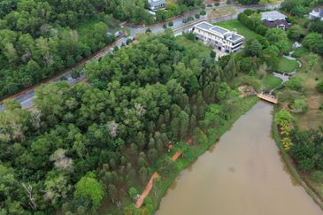 Jalan Rimba Riang 9/1