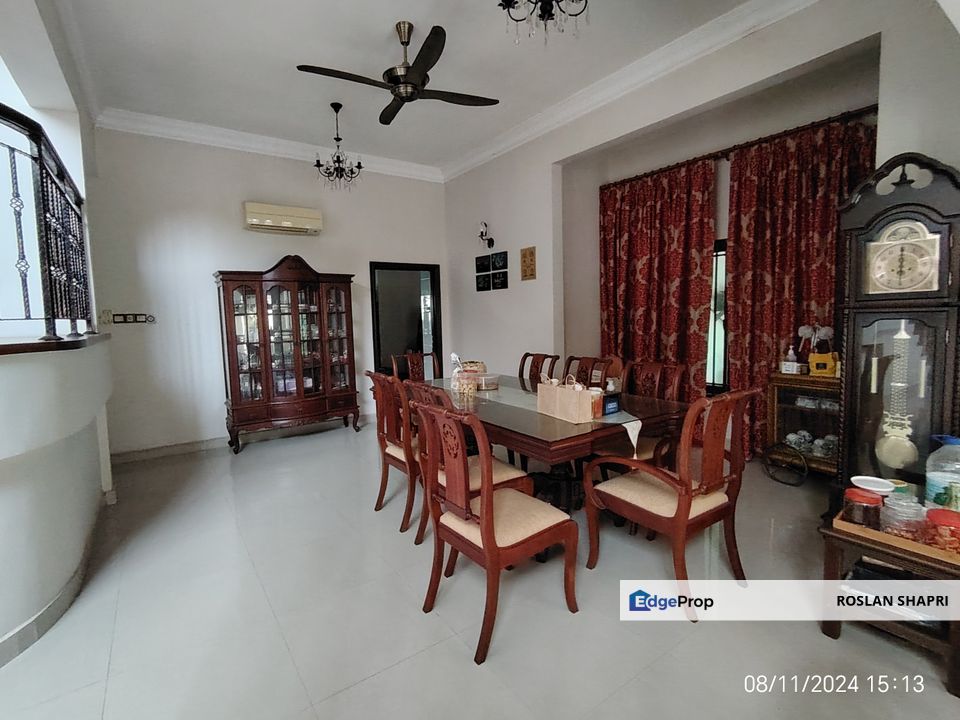 USJ17 Mansion Facing North with Freehold Title and Spacious Land., Selangor, USJ