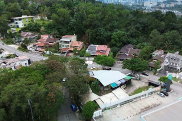 BUKIT ANTARABANGSA - A rare gem in the bustling area, the last remaining commercial land.