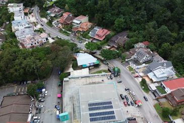BUKIT ANTARABANGSA - A rare gem in the bustling area, the last remaining commercial land.