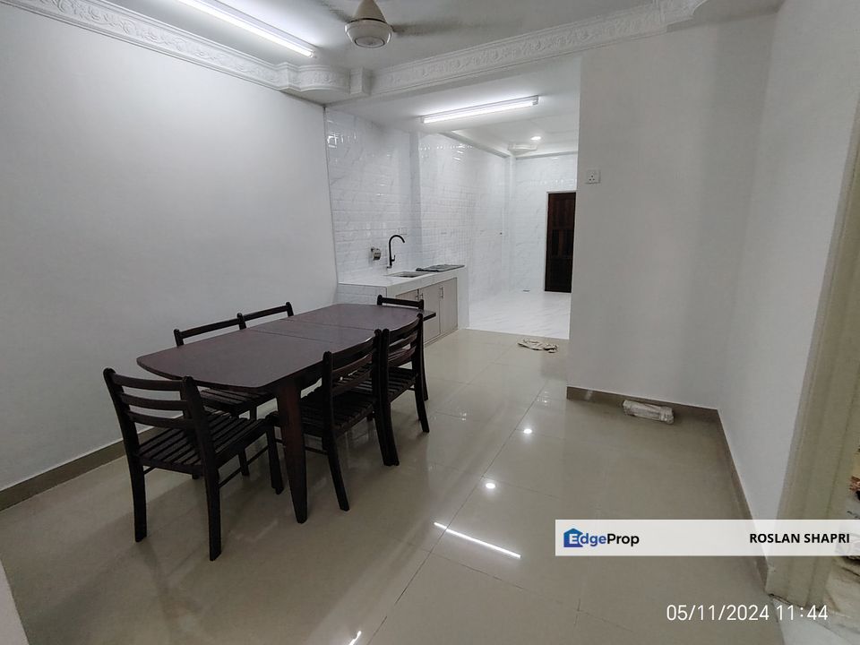 🏡 PUTRA PERDANA - 2-Storey Intermediate Home – Fully Refurbished & Renovated!, Selangor, Puchong