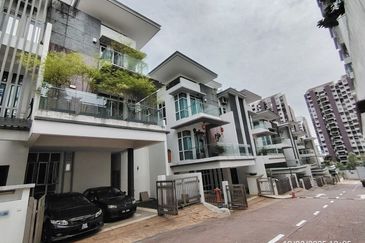 Saville @ The Park - Twin Villa