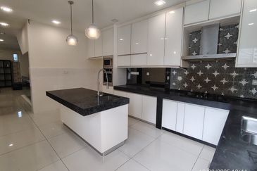 Saville @ The Park - Twin Villa